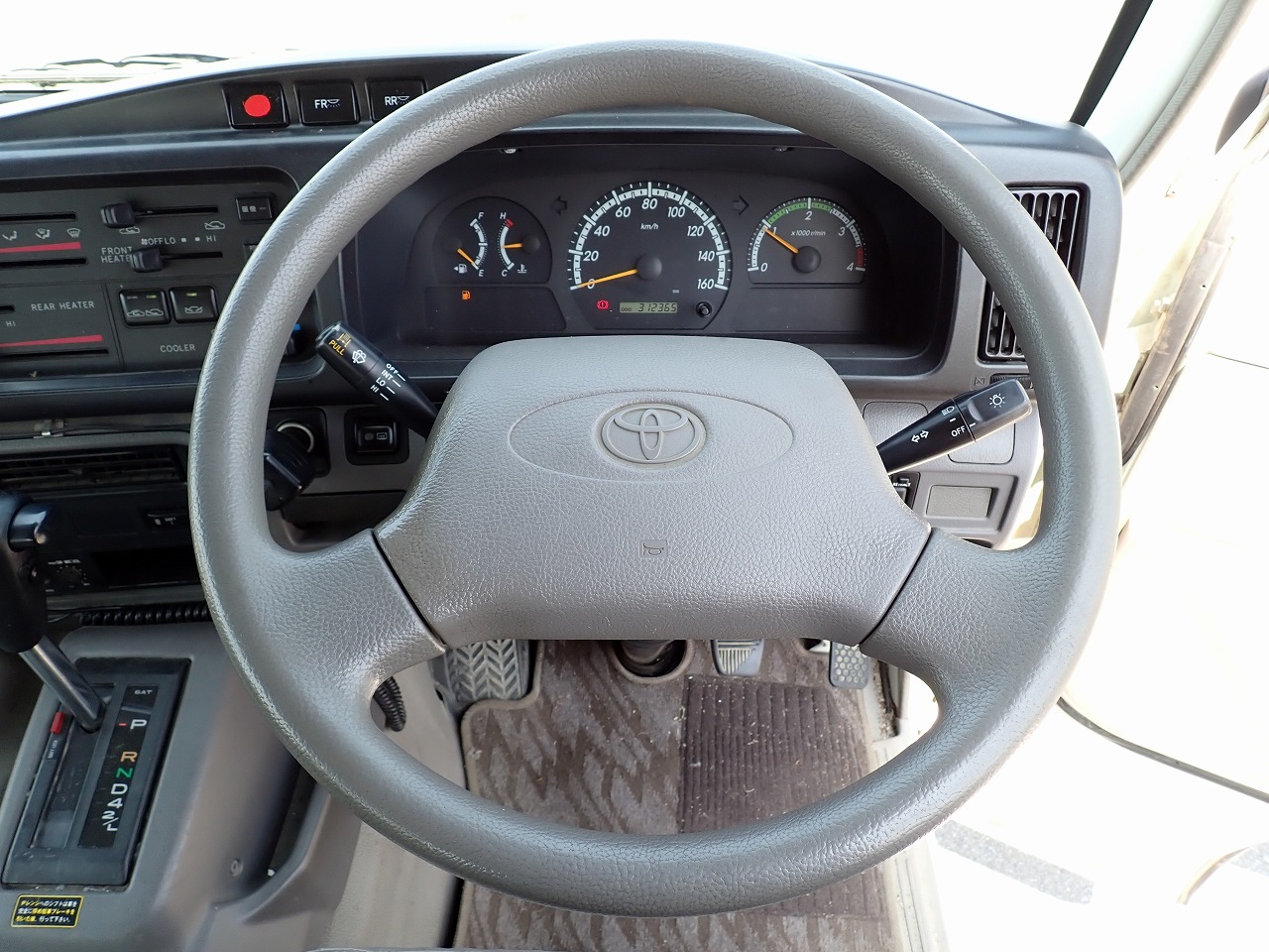 TOYOTA Coaster