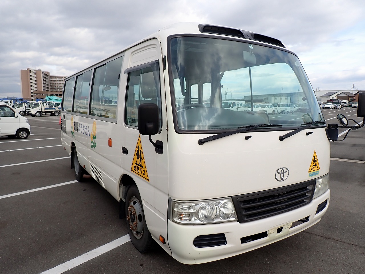 TOYOTA Coaster