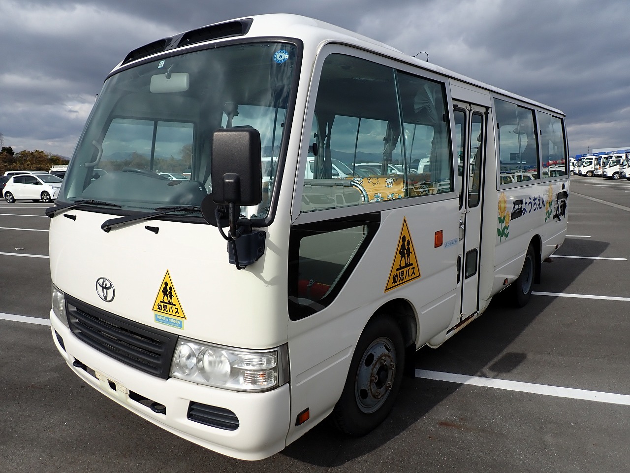 TOYOTA Coaster