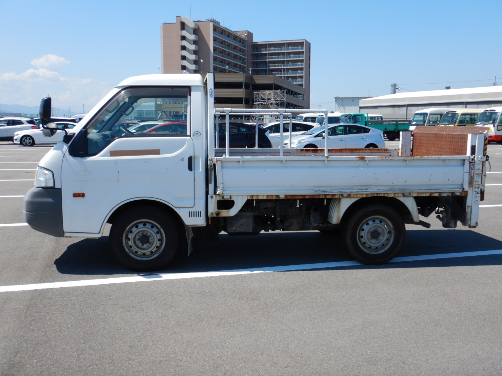 MAZDA Bongo Truck