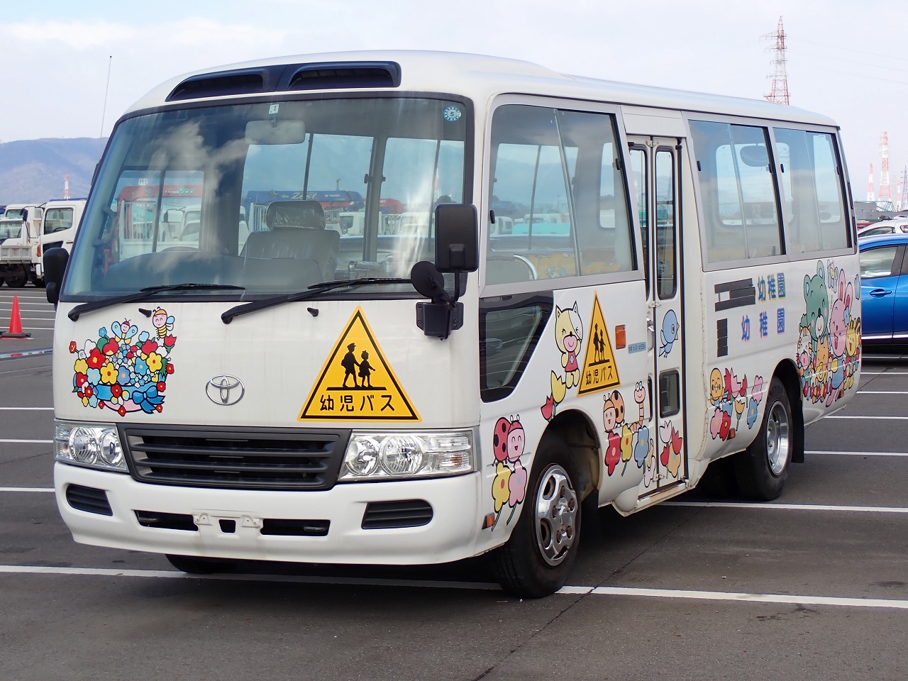 TOYOTA Coaster