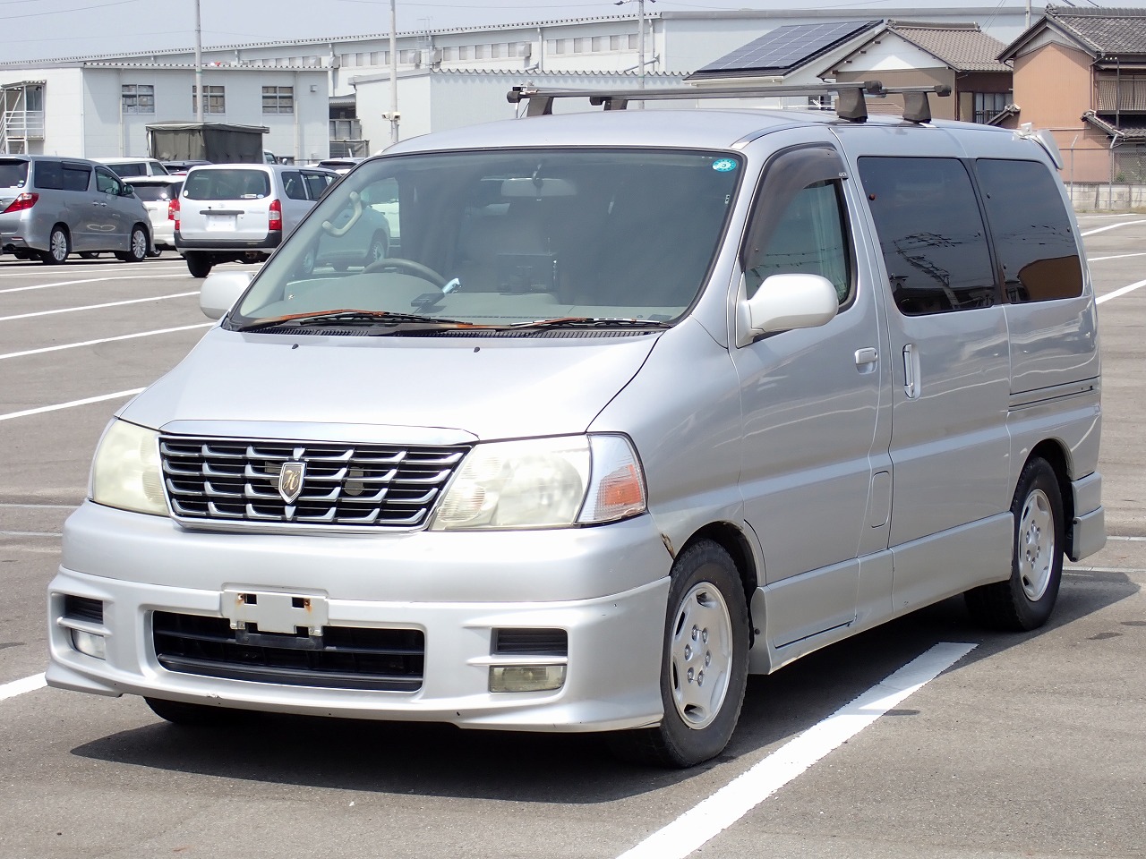 TOYOTA Grand Hiace
