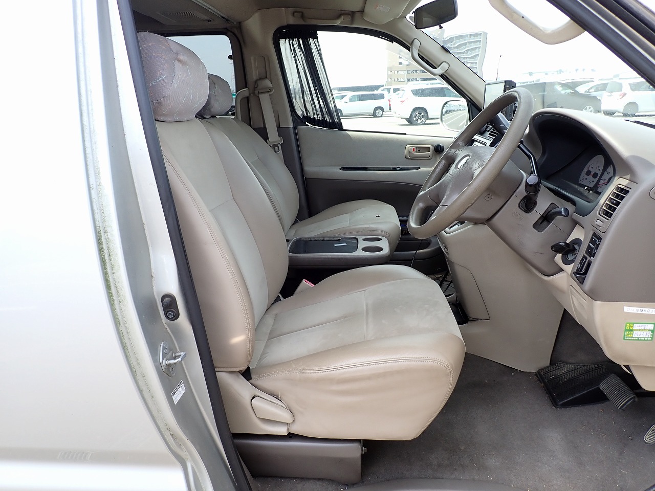 TOYOTA Grand Hiace