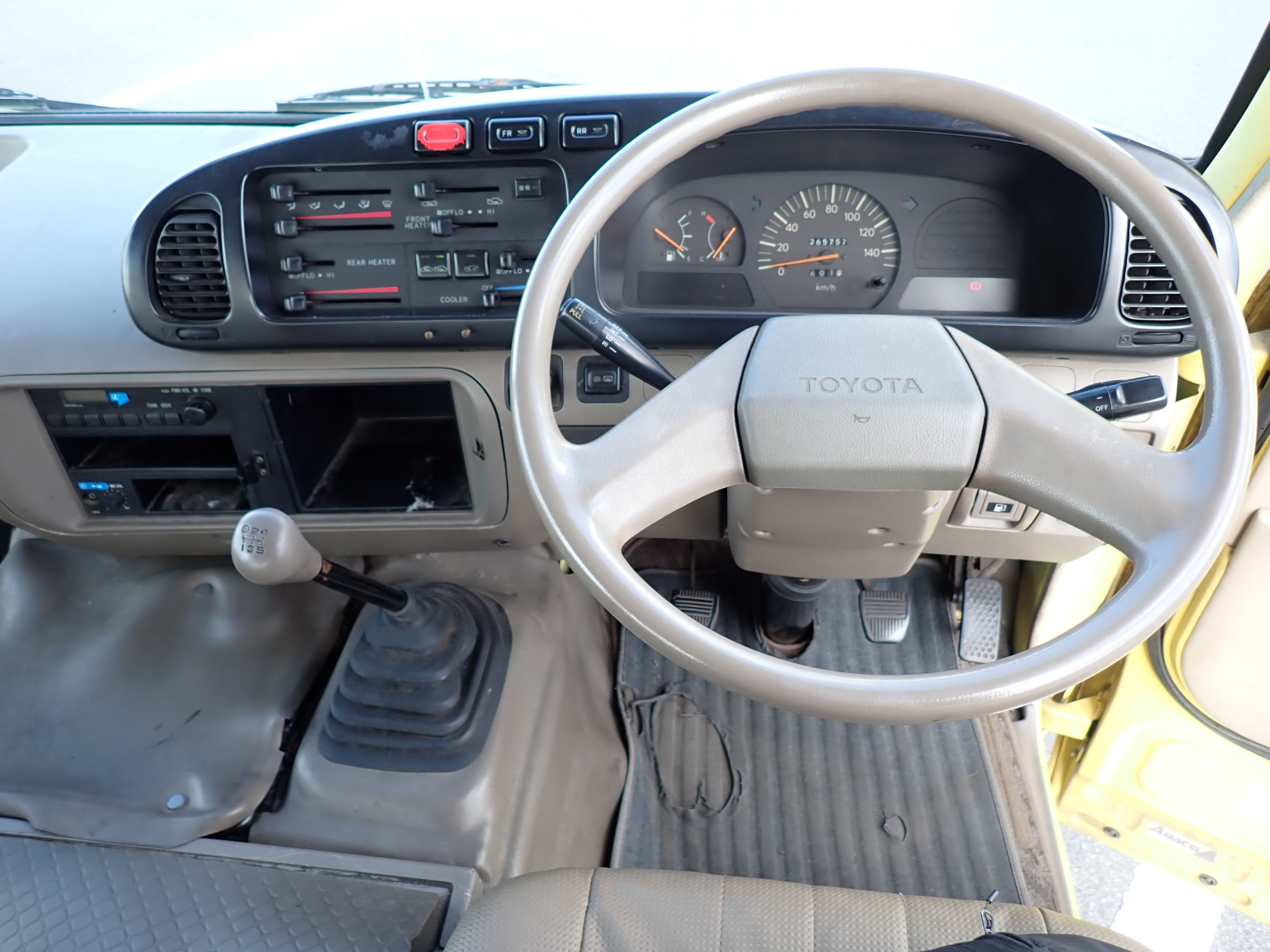 TOYOTA Coaster