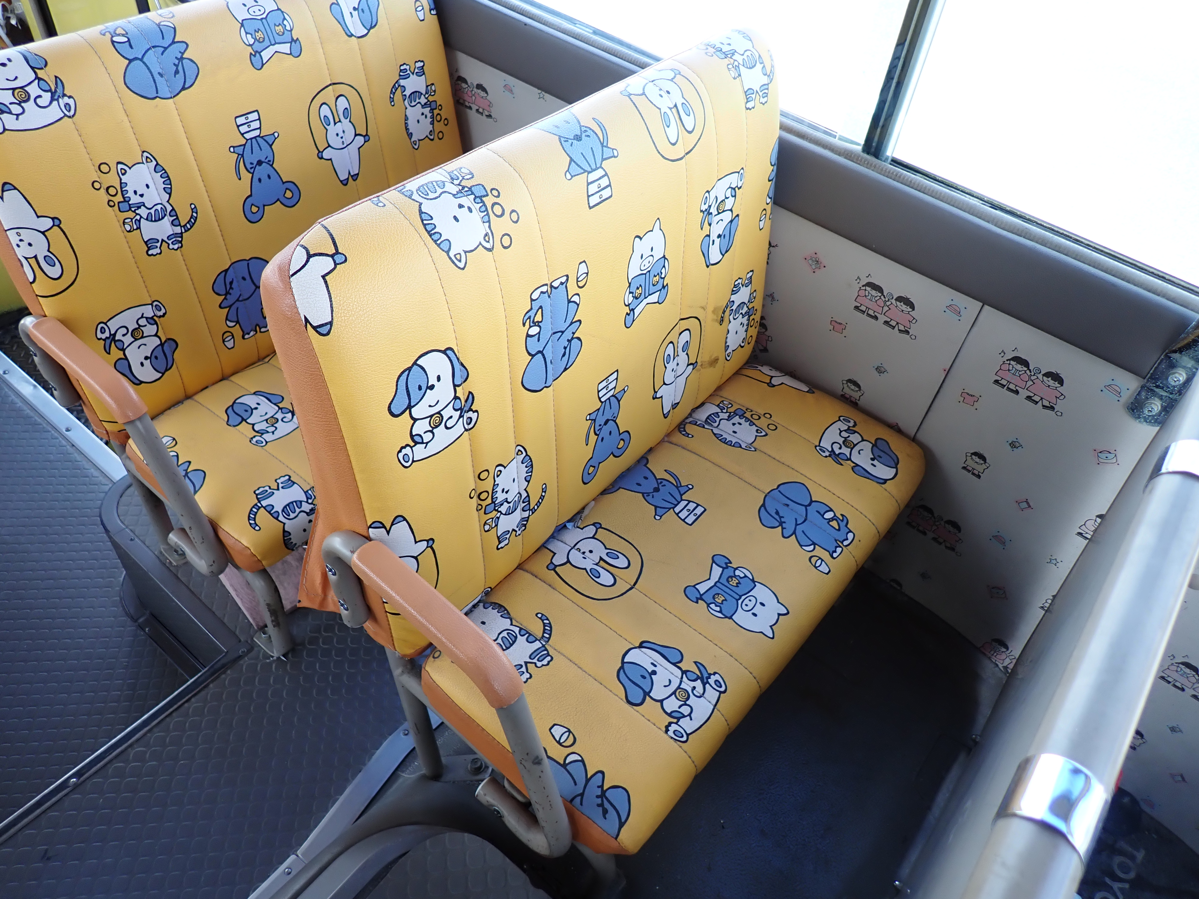 TOYOTA Coaster