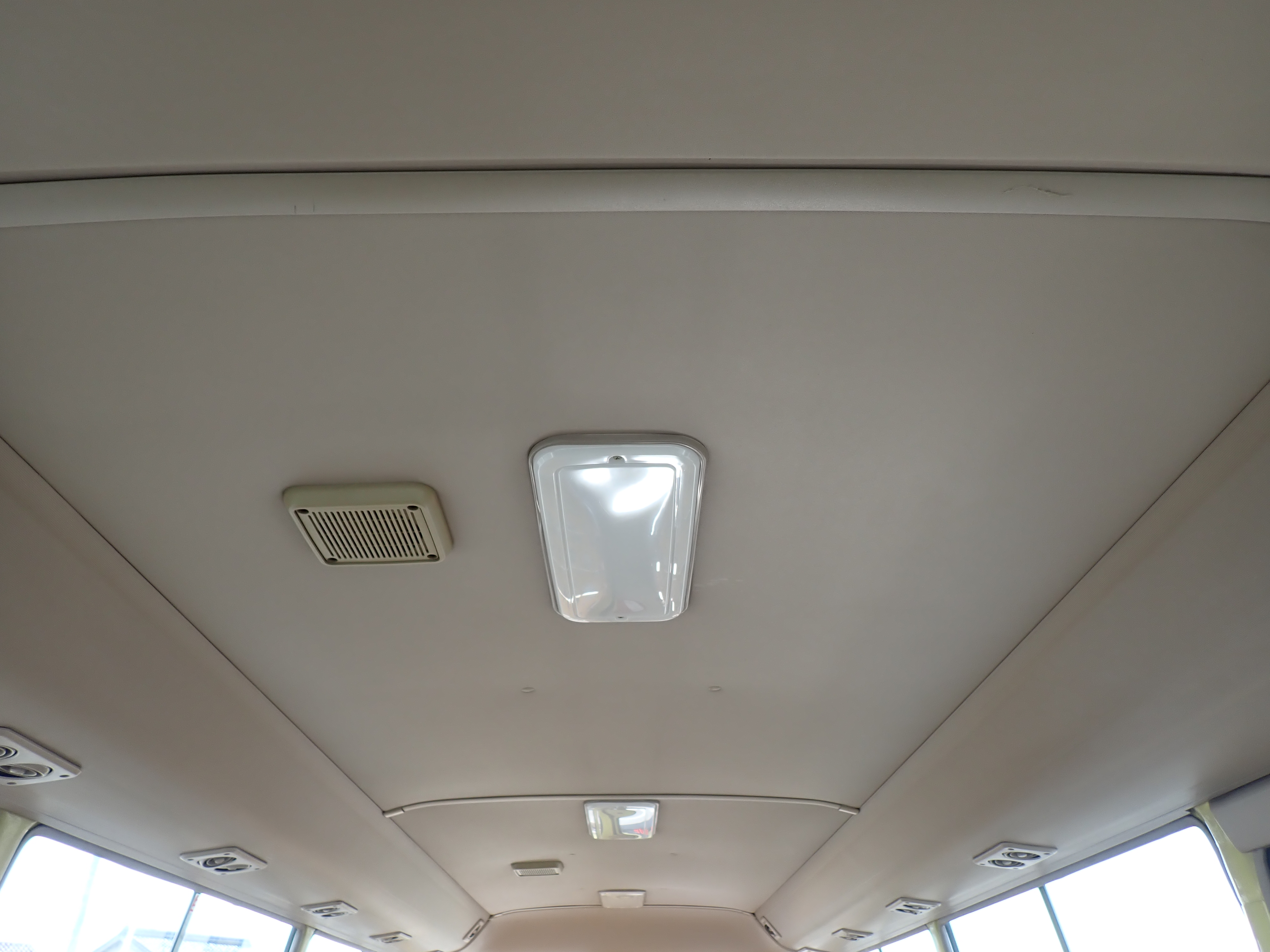 TOYOTA Coaster