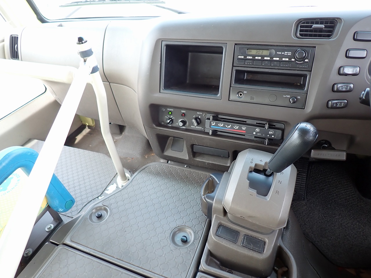 MITSUBISHI Rosa