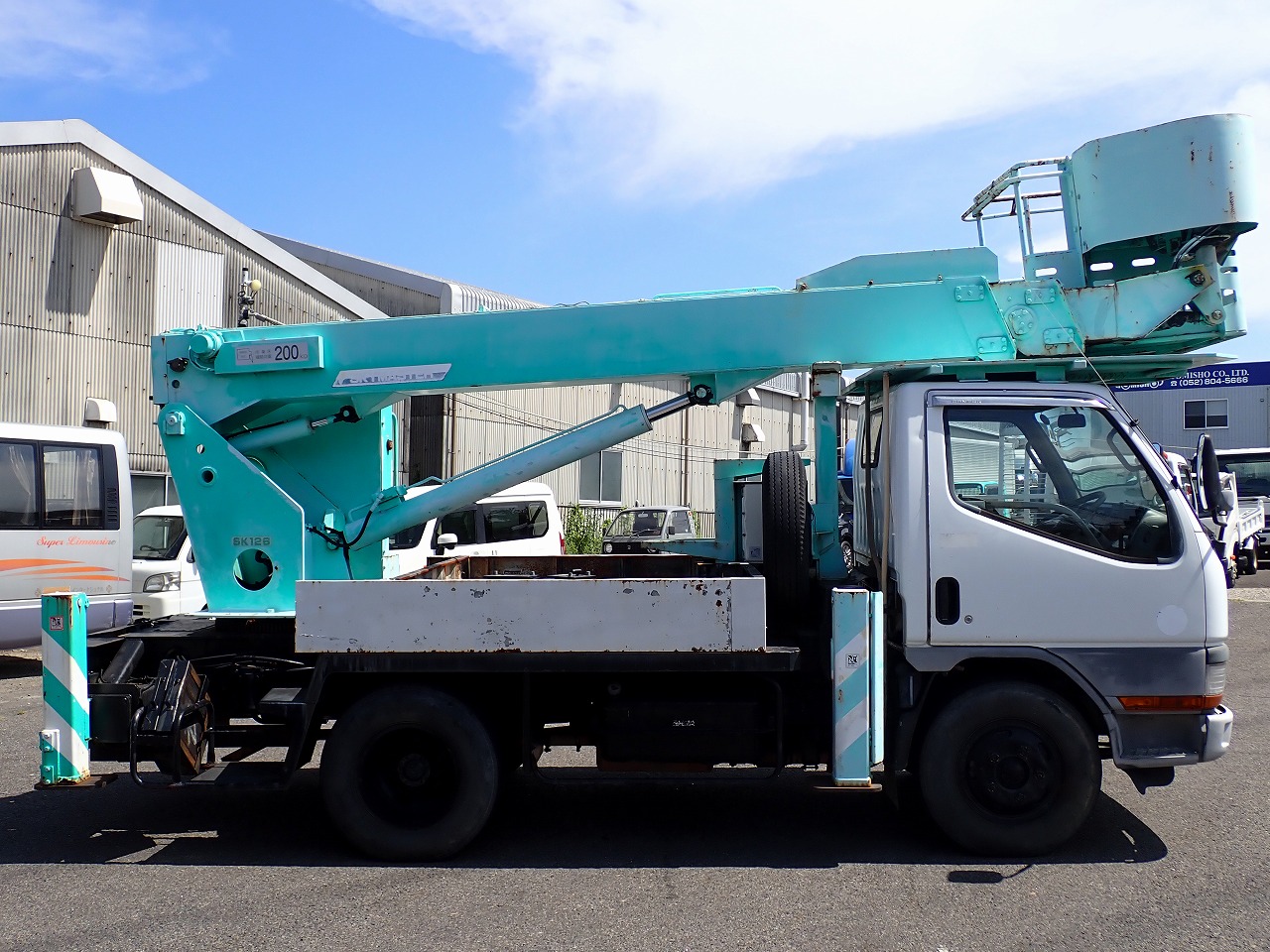 MITSUBISHI Canter