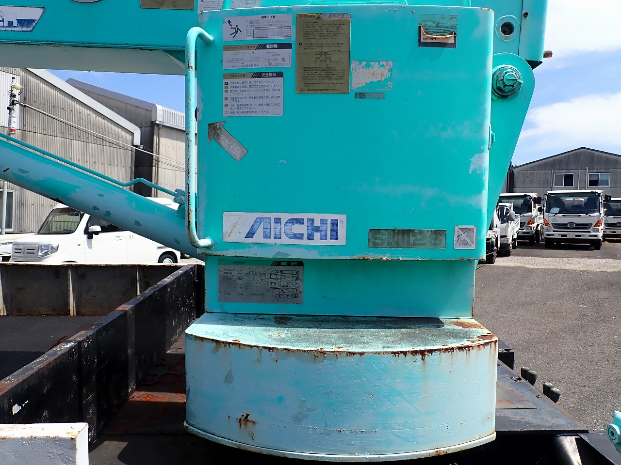 MITSUBISHI Canter