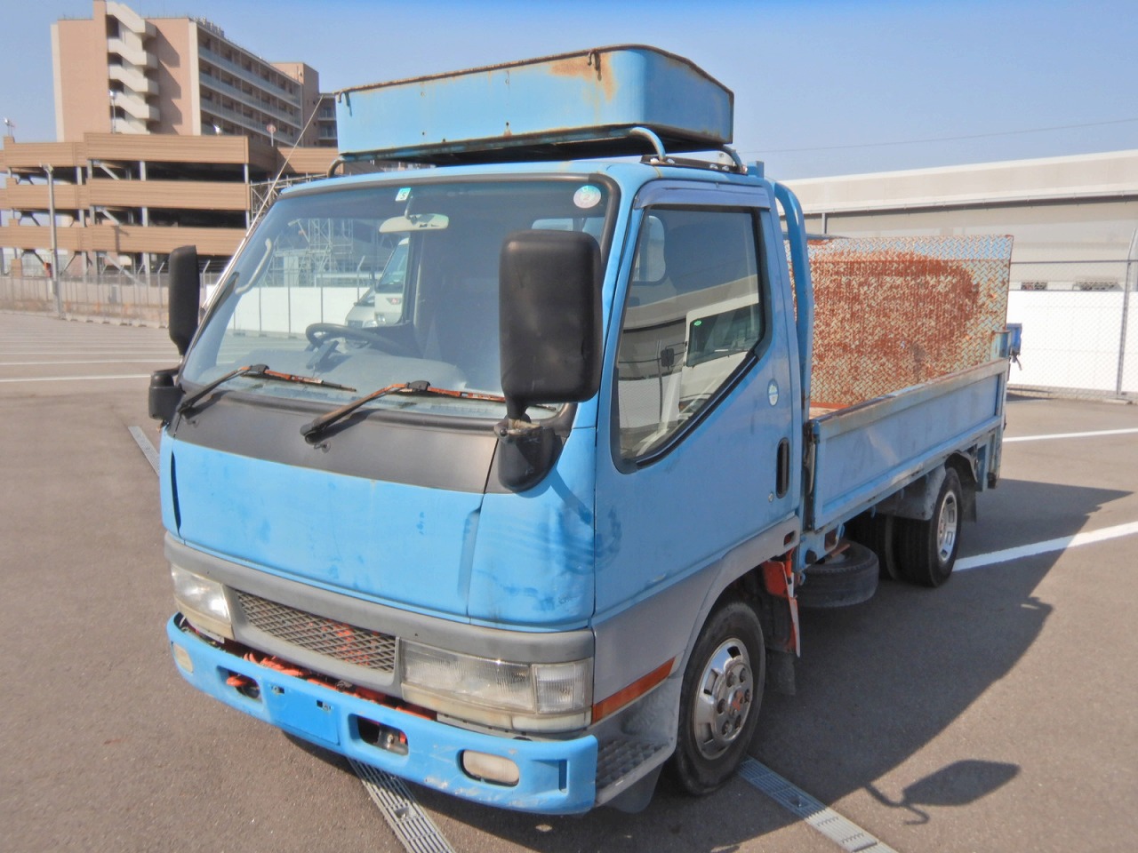 MITSUBISHI Canter