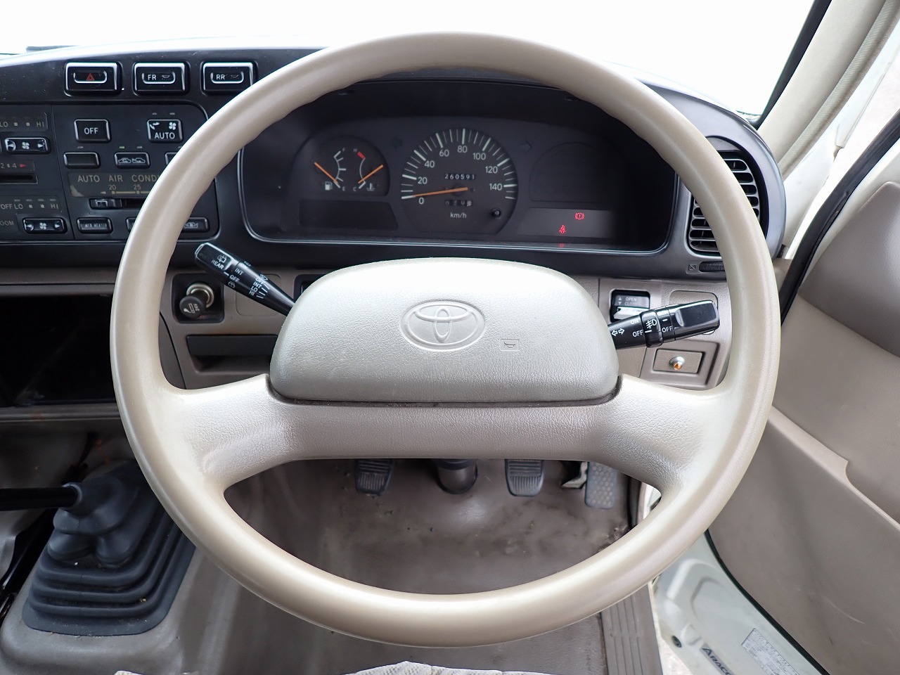 TOYOTA Coaster