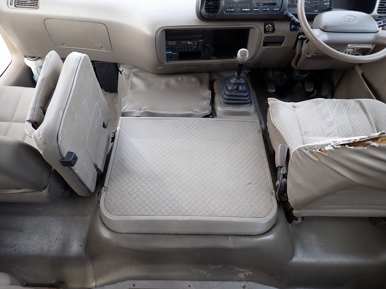 TOYOTA Coaster