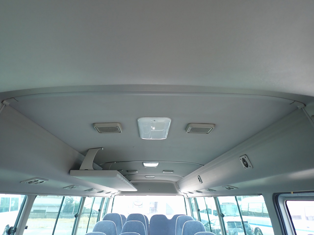 TOYOTA Coaster