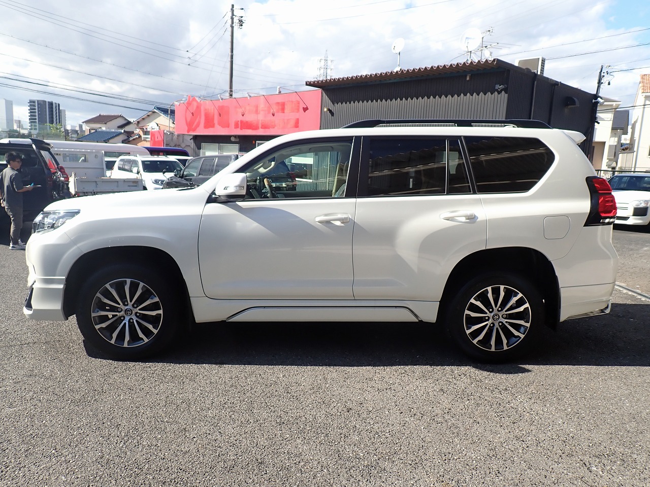 TOYOTA Land Cruiser Prado