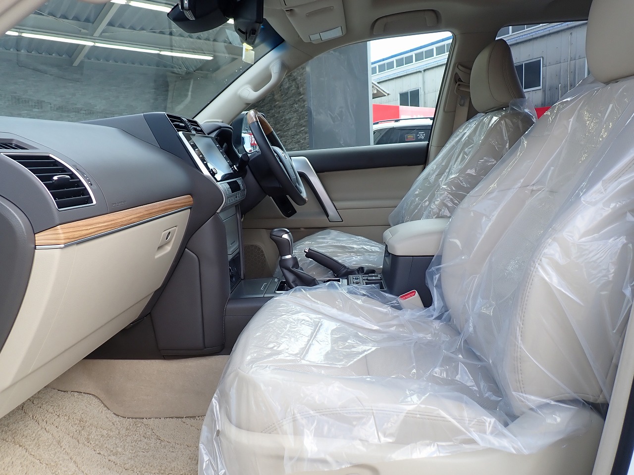 TOYOTA Land Cruiser Prado