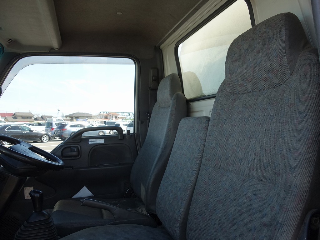 ISUZU Elf Truck