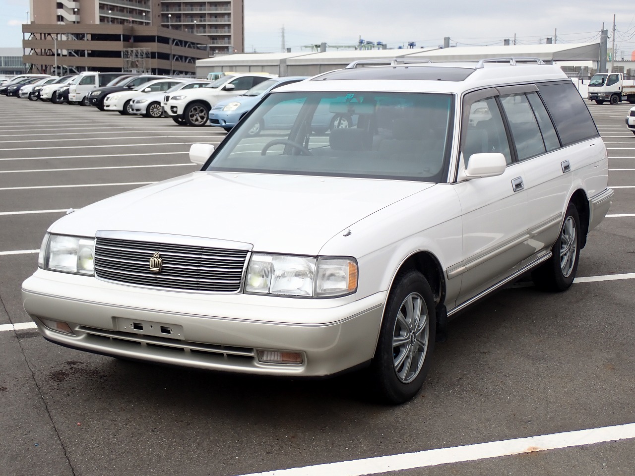 TOYOTA Crown Station Wagon
