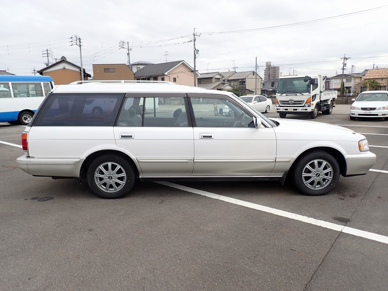 TOYOTA Crown Station Wagon