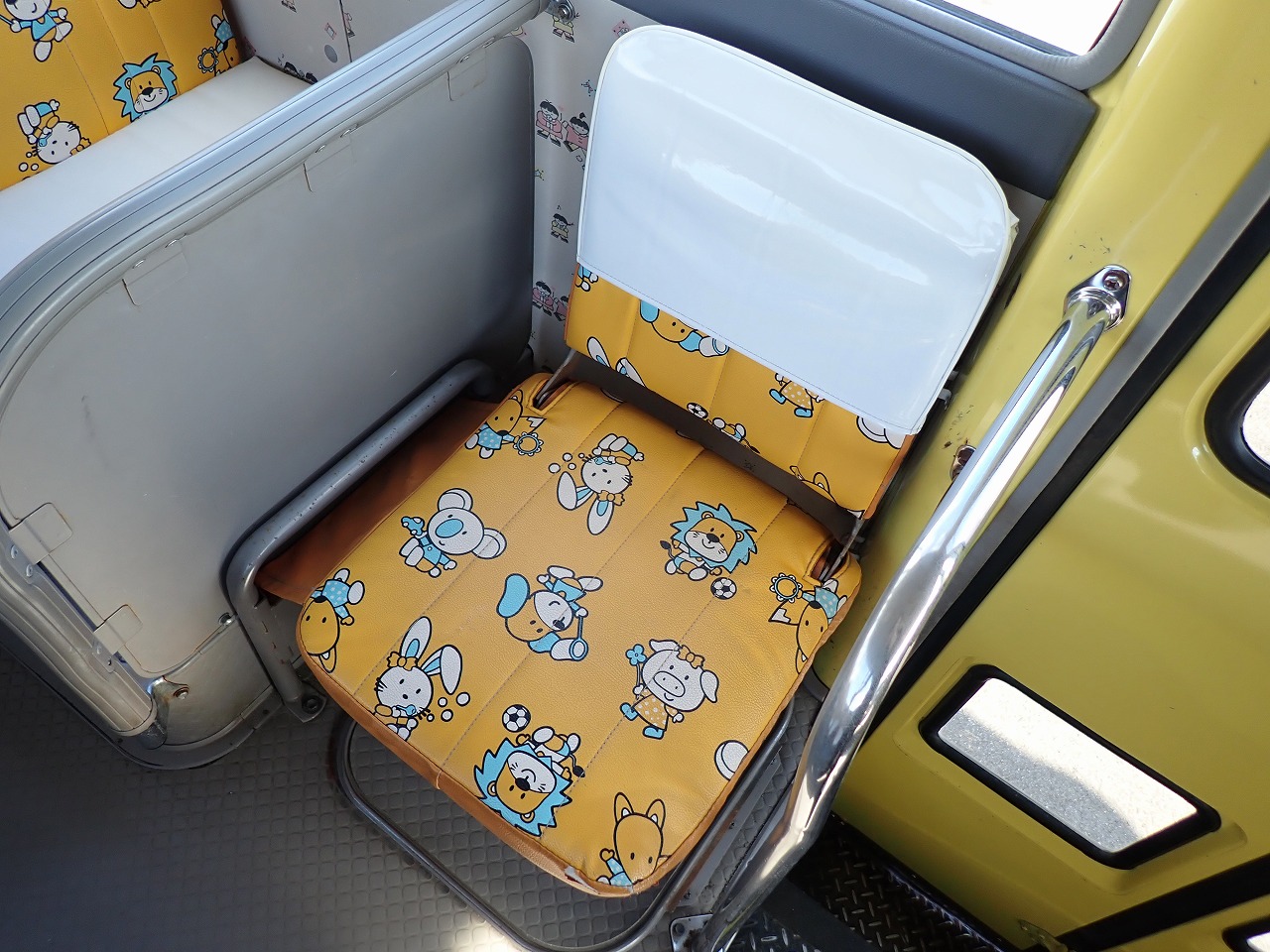 TOYOTA Coaster