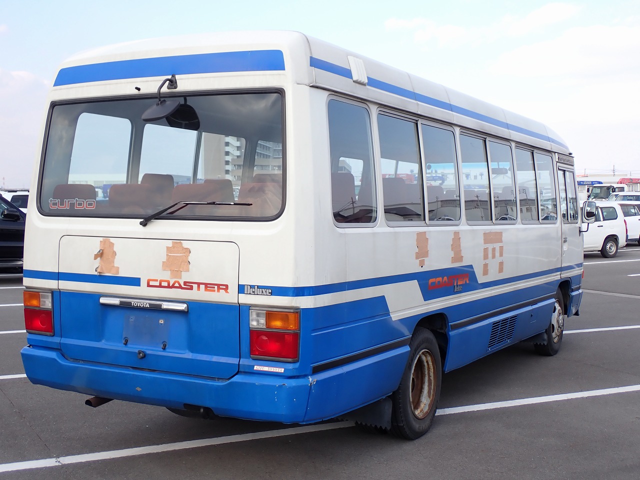 TOYOTA Coaster