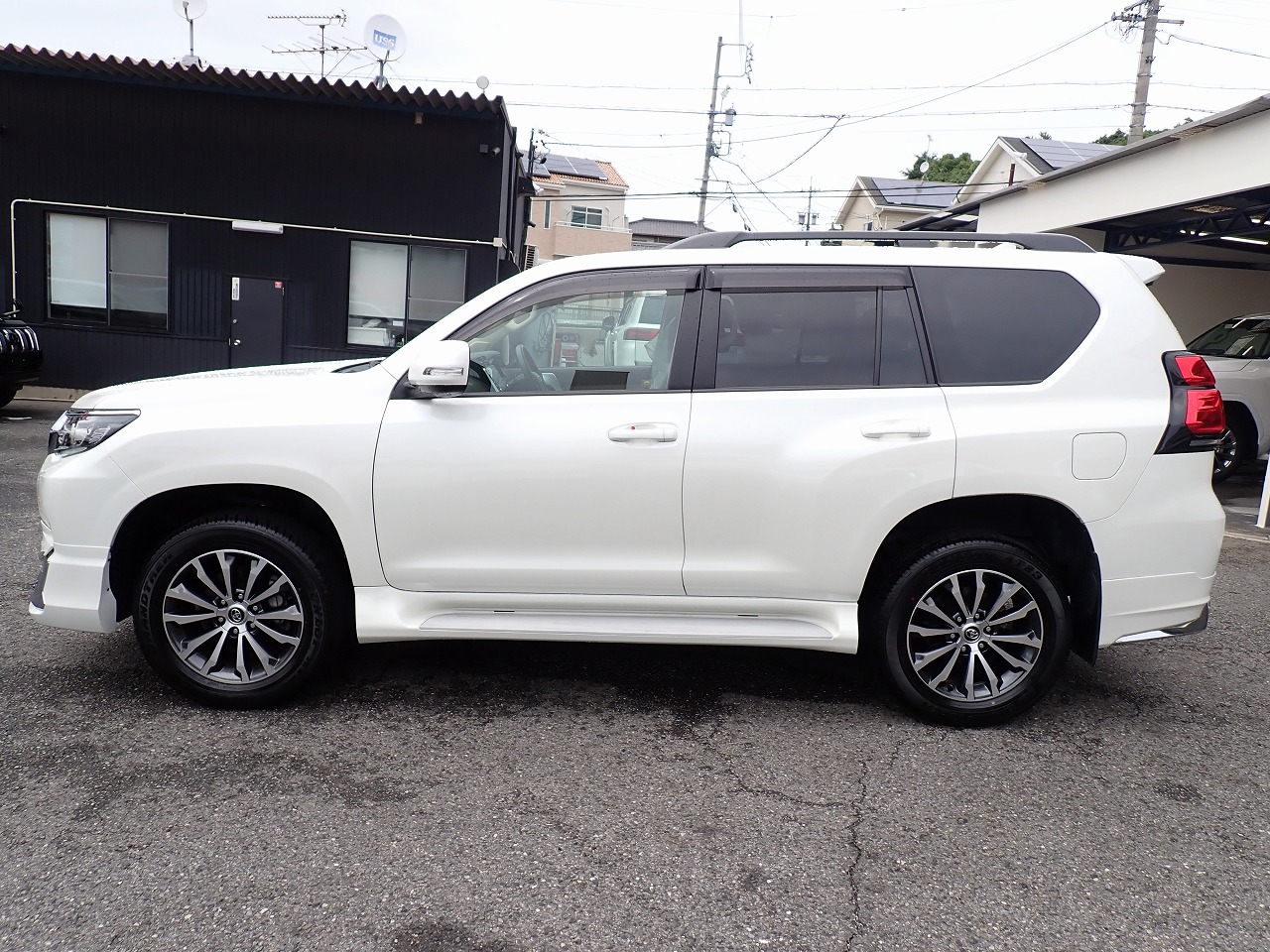 TOYOTA Land Cruiser Prado