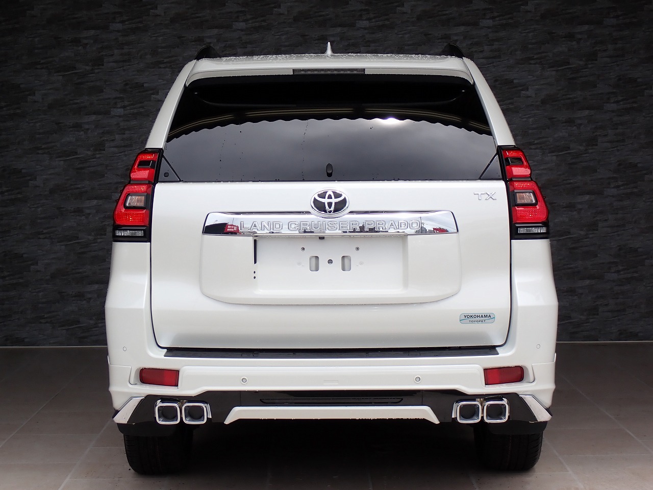 TOYOTA Land Cruiser Prado