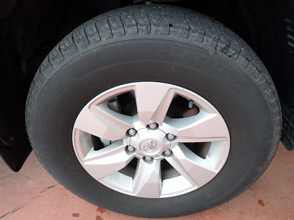 TOYOTA Land Cruiser Prado
