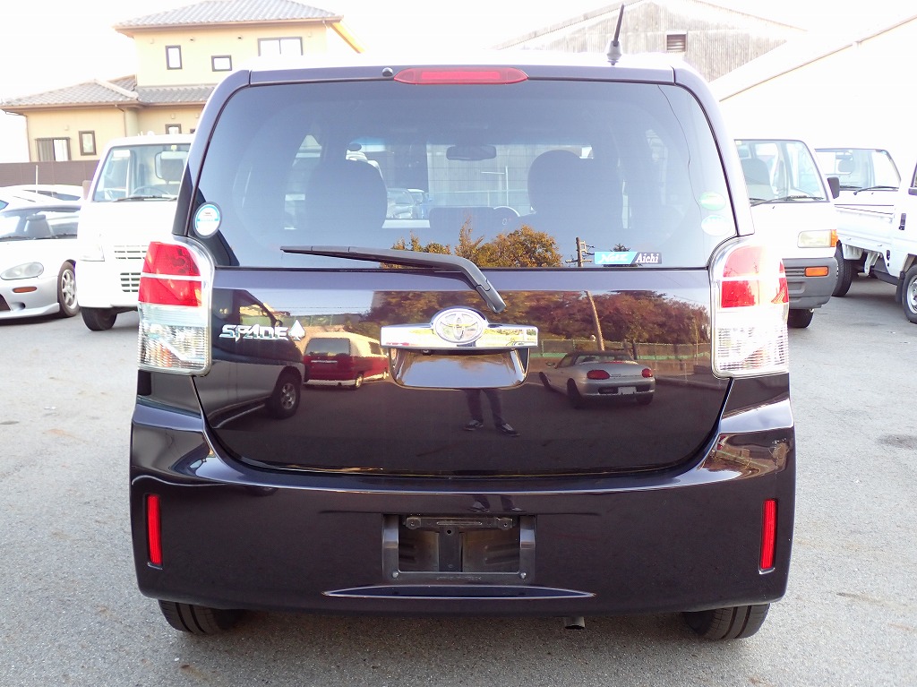 TOYOTA SPADE