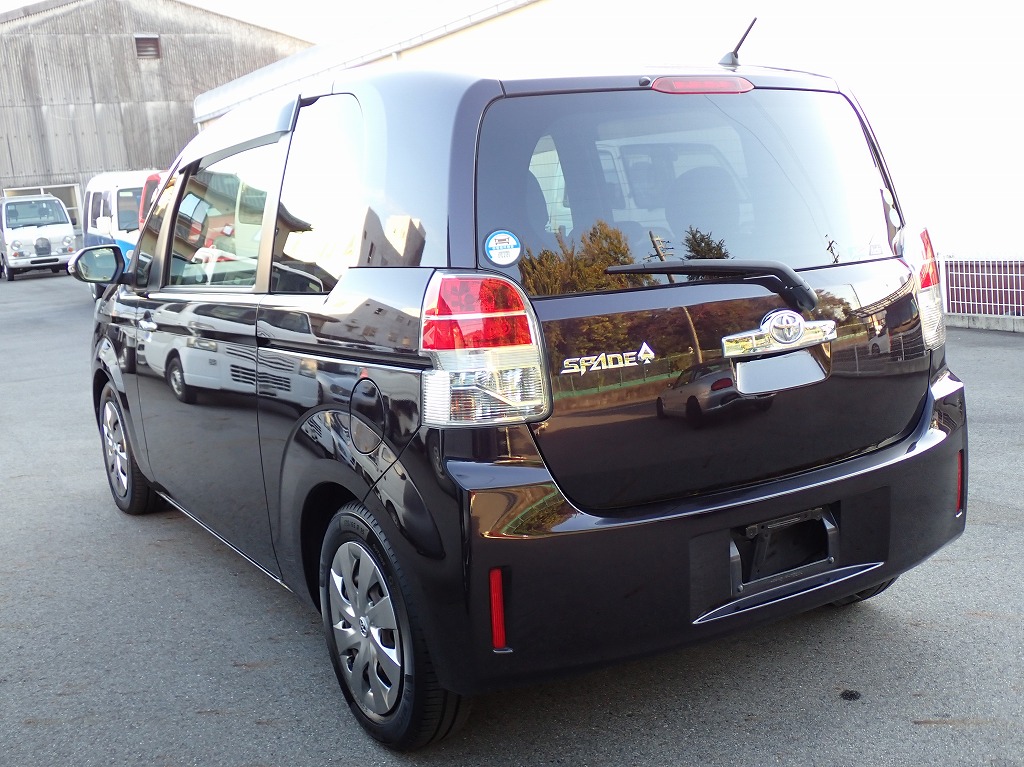 TOYOTA SPADE