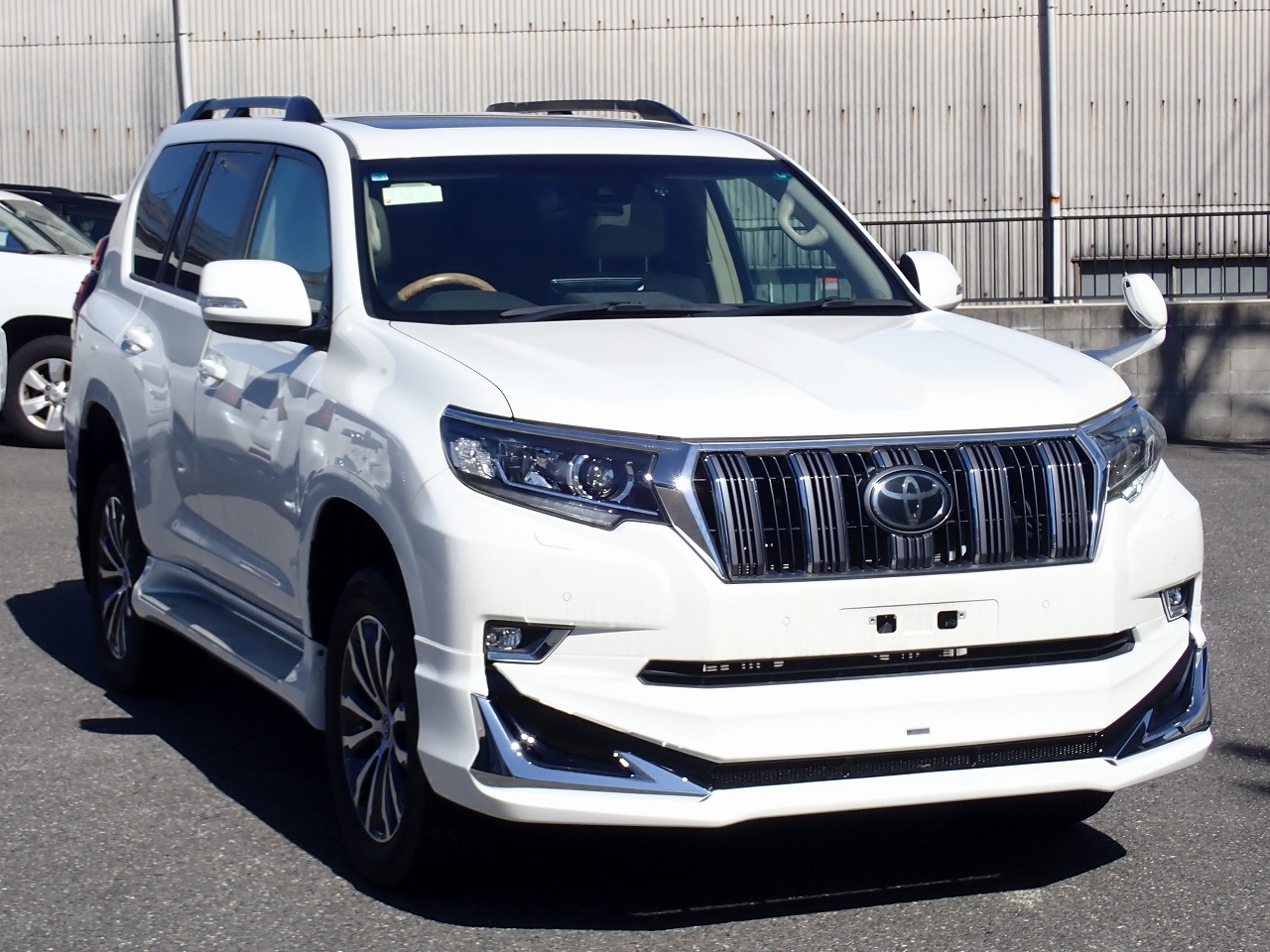 TOYOTA Land Cruiser Prado