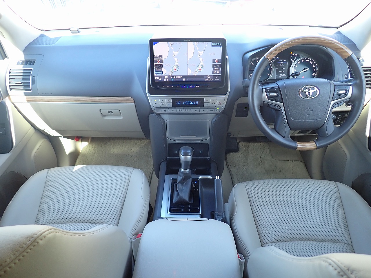 TOYOTA Land Cruiser Prado