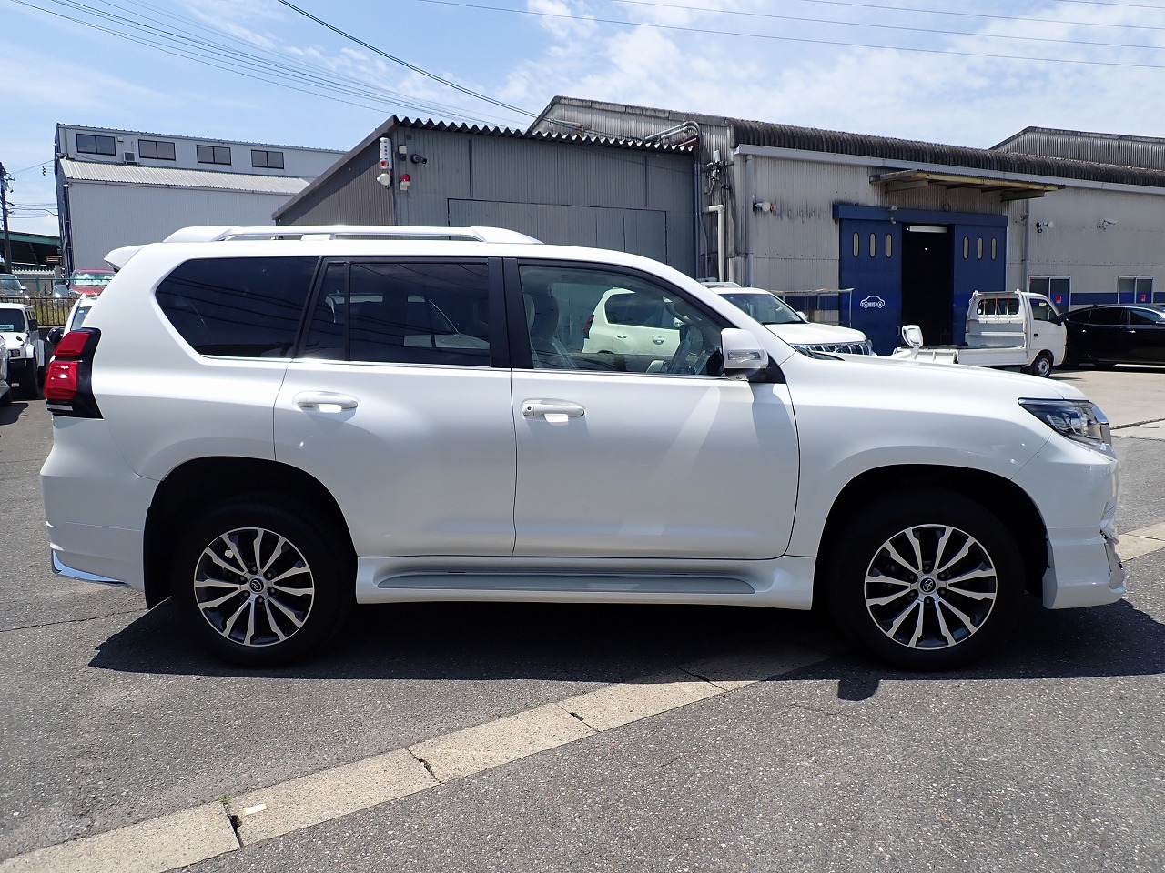 TOYOTA Land Cruiser Prado