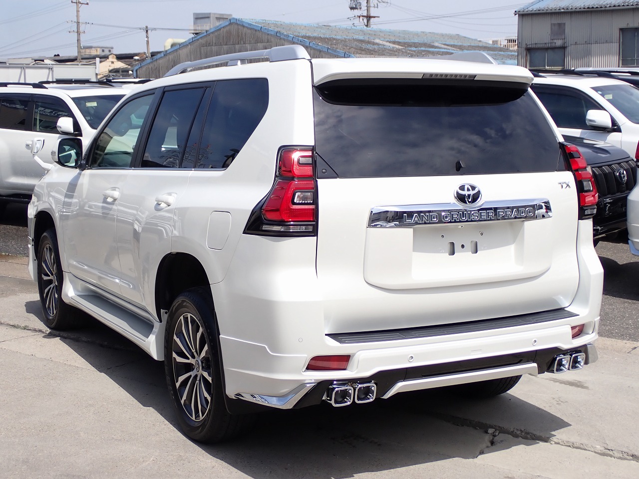 TOYOTA Land Cruiser Prado