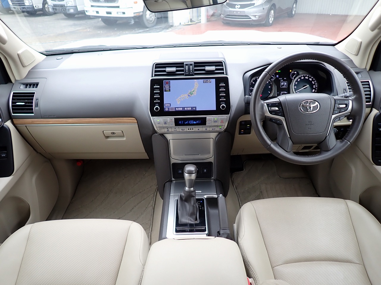 TOYOTA Land Cruiser Prado