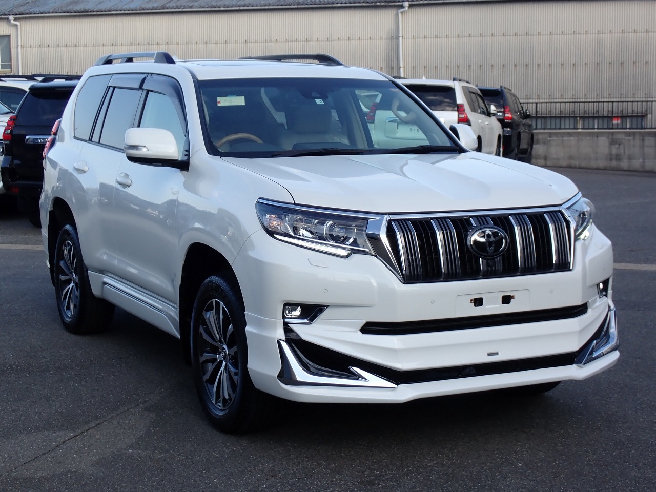 TOYOTA Land Cruiser Prado