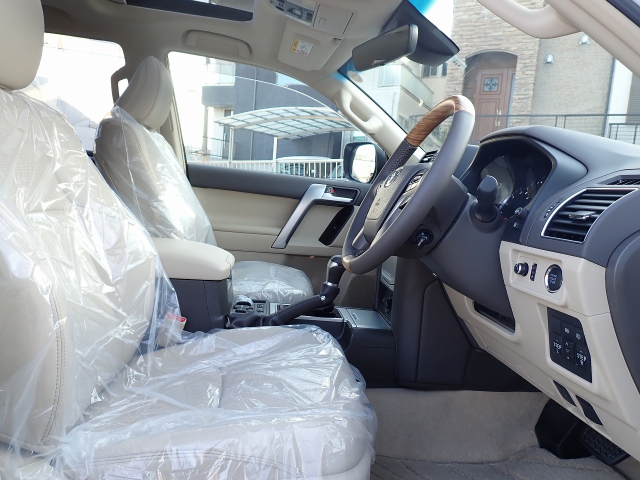 TOYOTA Land Cruiser Prado