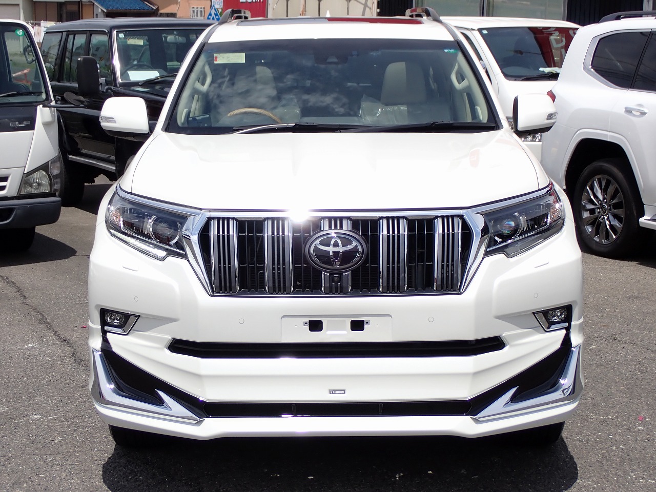 TOYOTA Land Cruiser Prado