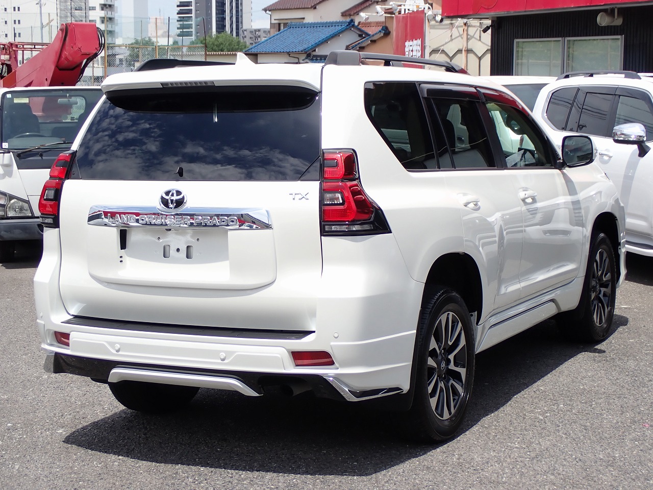 TOYOTA Land Cruiser Prado