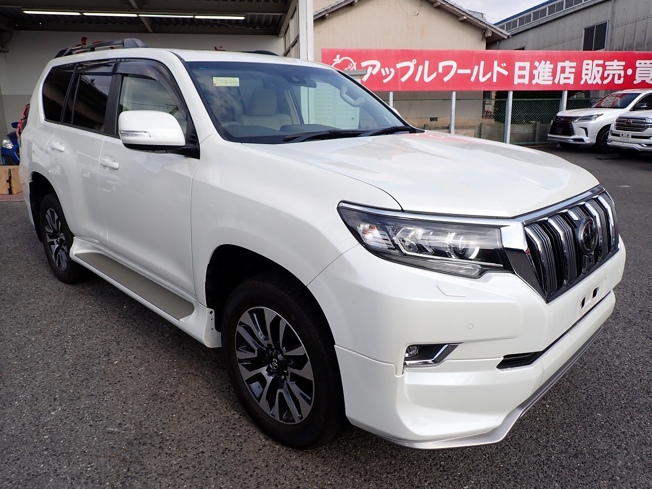 TOYOTA Land Cruiser Prado