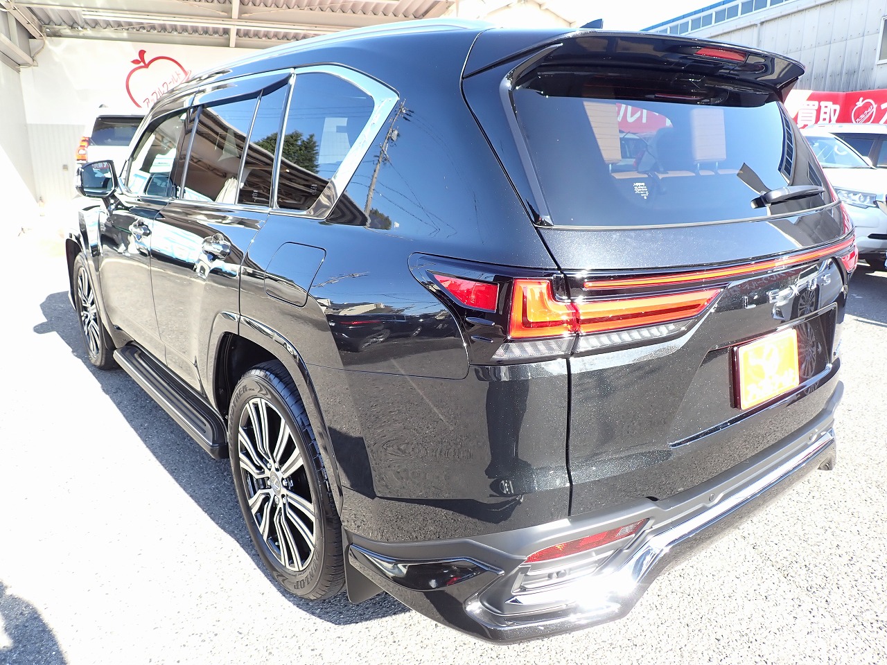 LEXUS LX