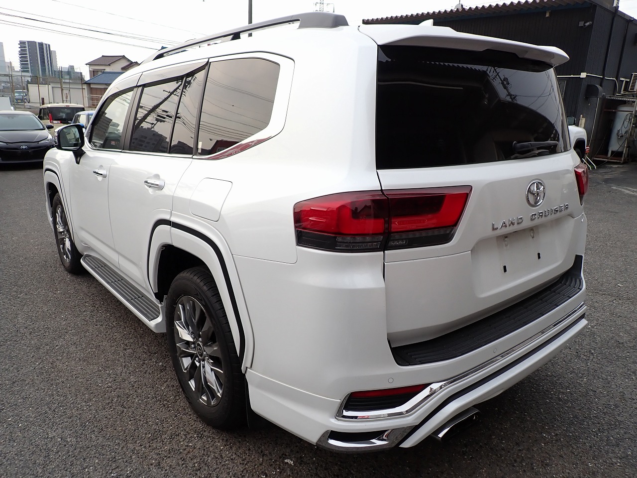 TOYOTA Land Cruiser