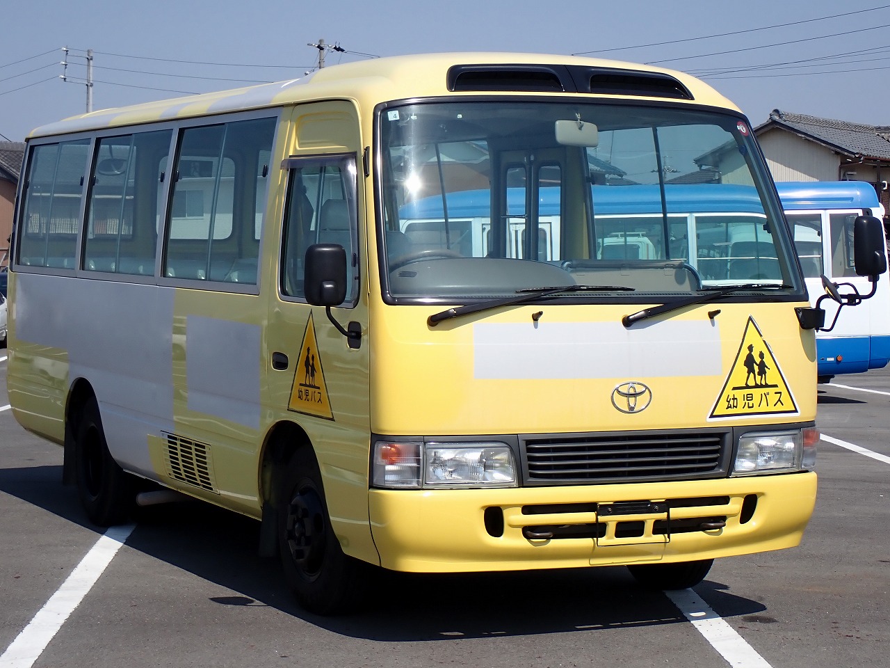 TOYOTA Coaster