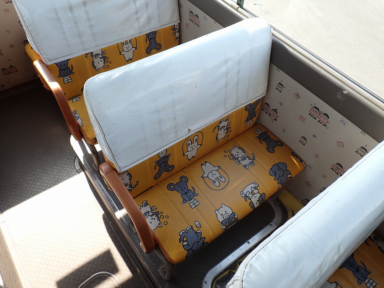 TOYOTA Coaster