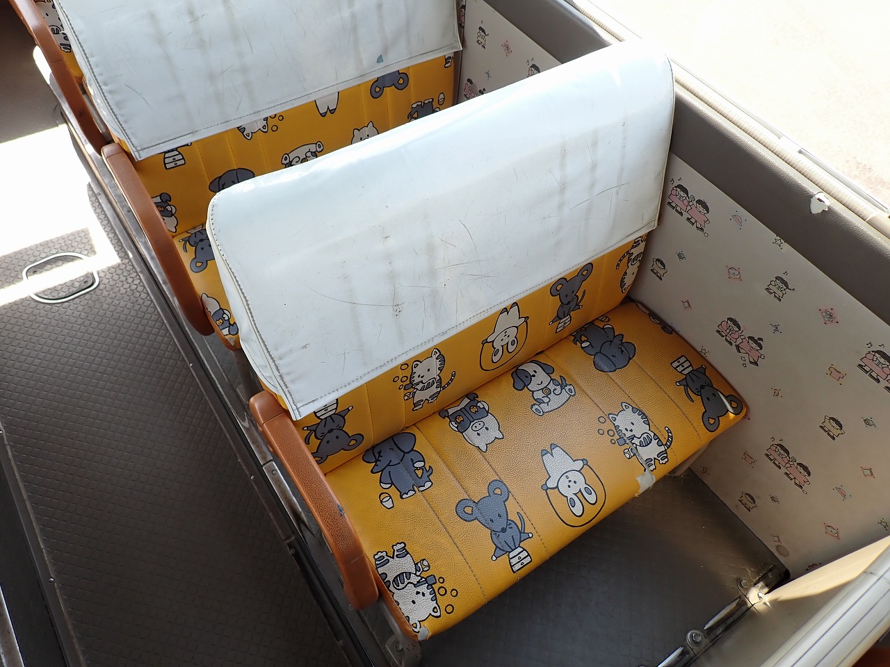 TOYOTA Coaster