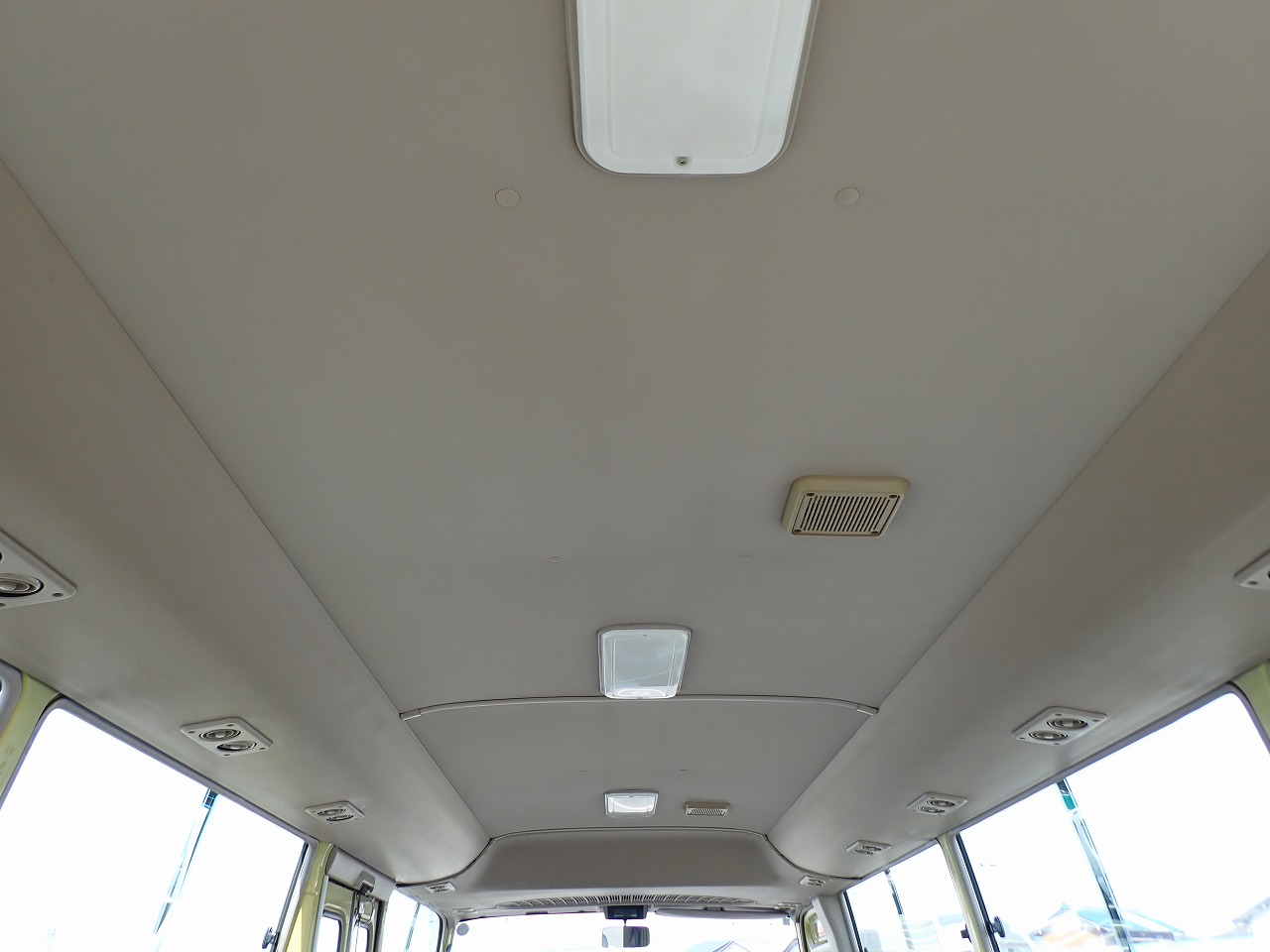 TOYOTA Coaster