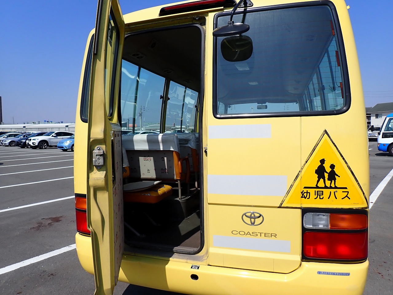 TOYOTA Coaster