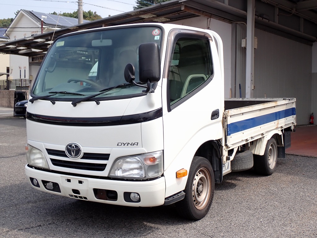 TOYOTA Dyna Truck