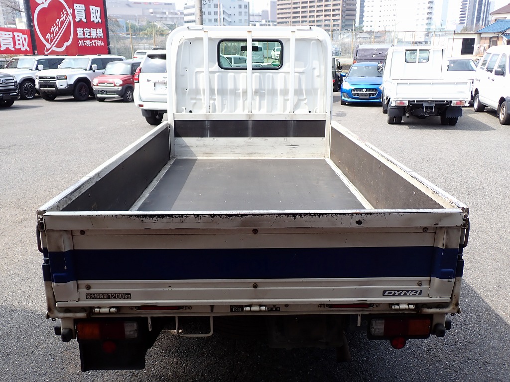 TOYOTA Dyna Truck