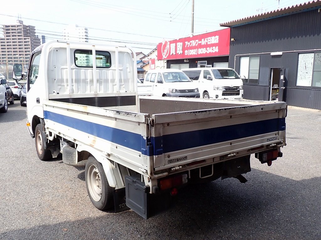 TOYOTA Dyna Truck