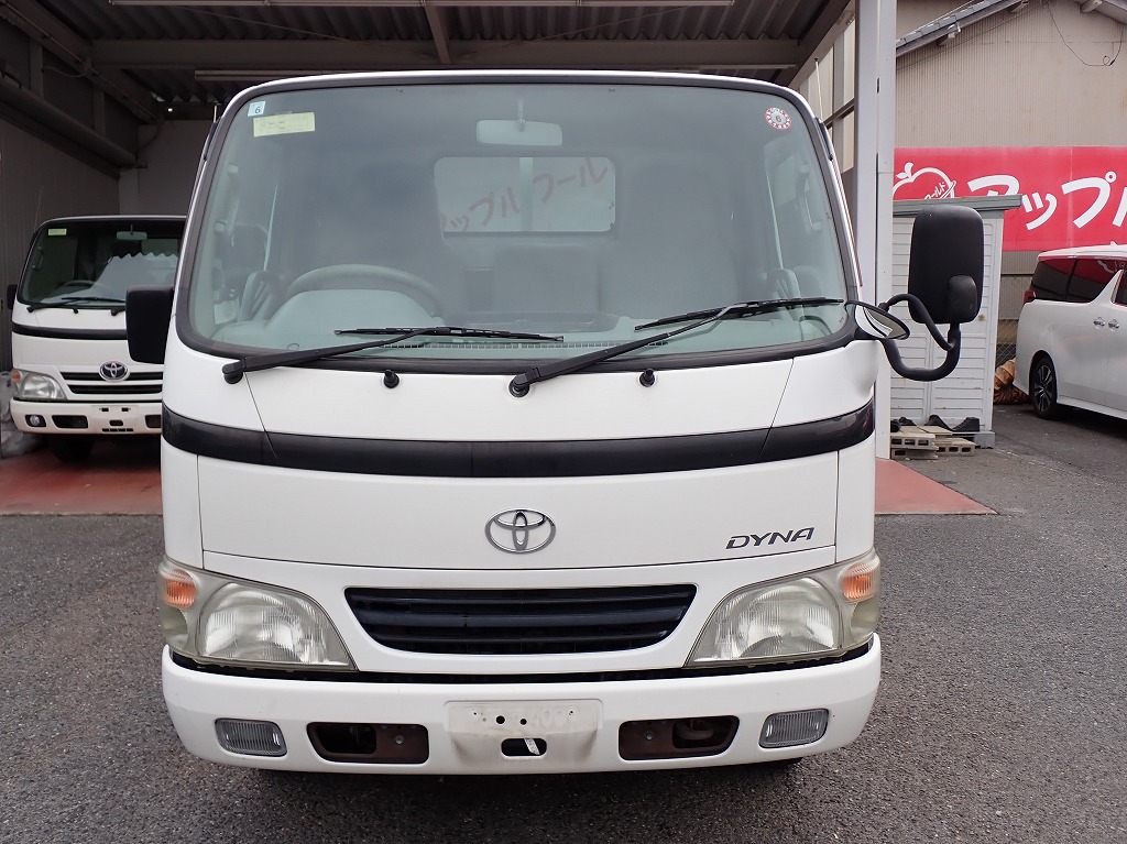 TOYOTA Dyna Truck